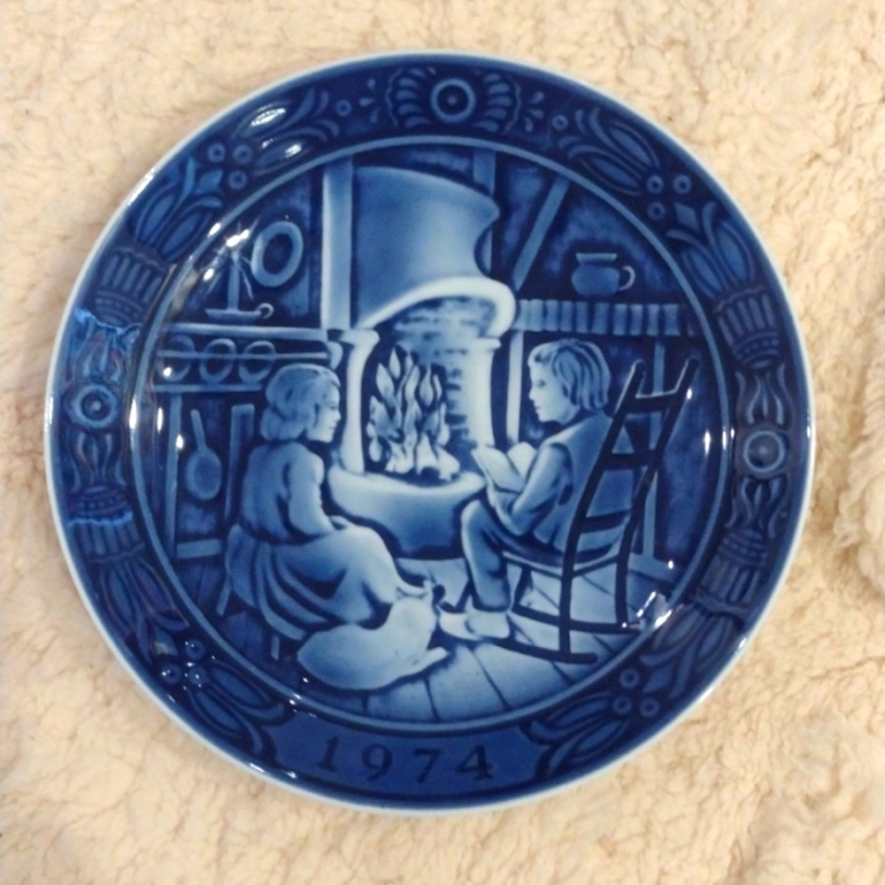 1974 Christmas Plate Georg Jensen Inc Denmark Blue Winter Reading by Fire Plate